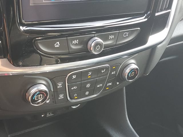 Certified 2021 Chevrolet Traverse LT w/ LT Premium Package FWD image 28