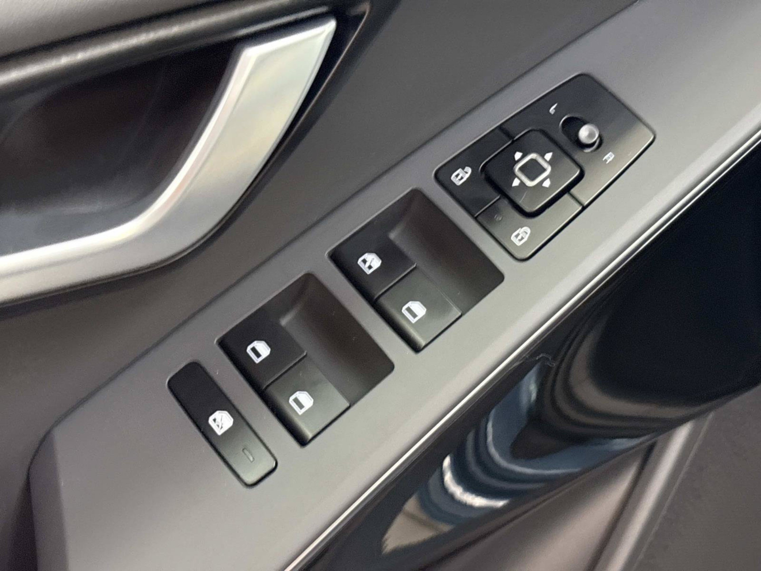 New 2026 Kia Niro Wind FWD image 18