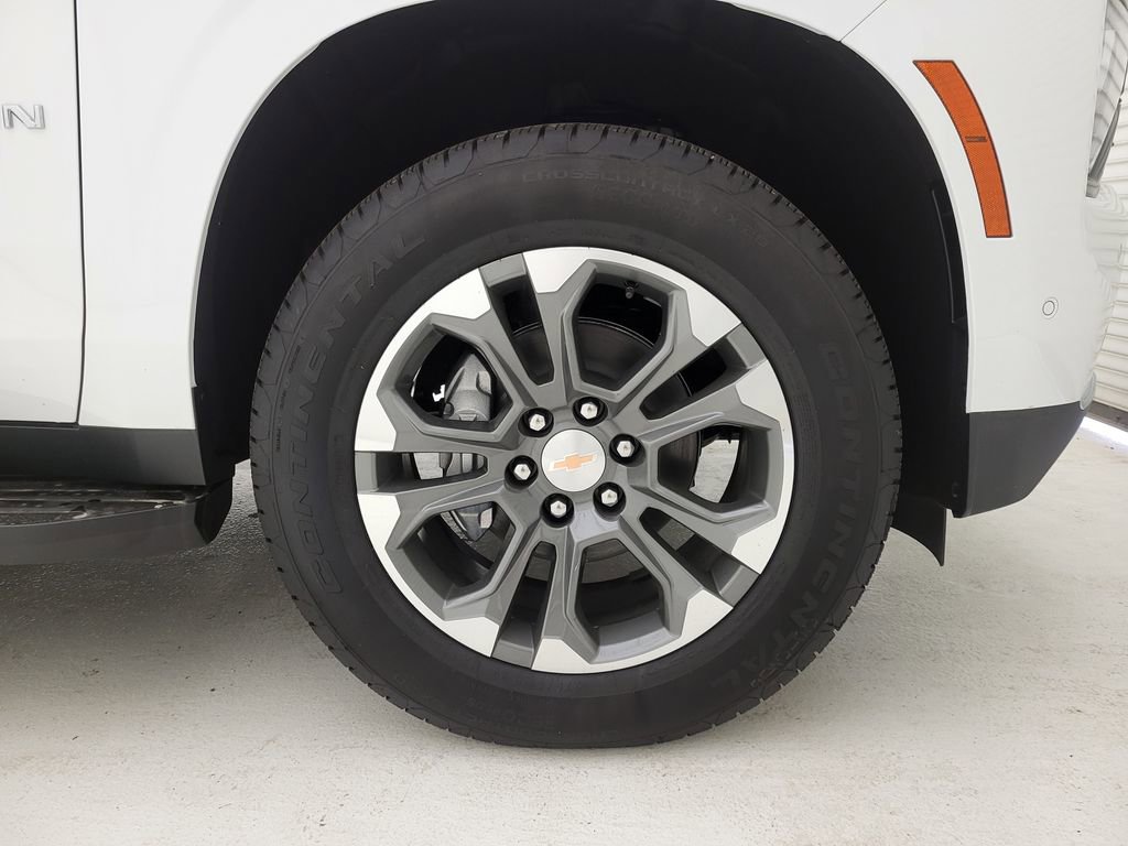 New 2026 Chevrolet Suburban LS image 22