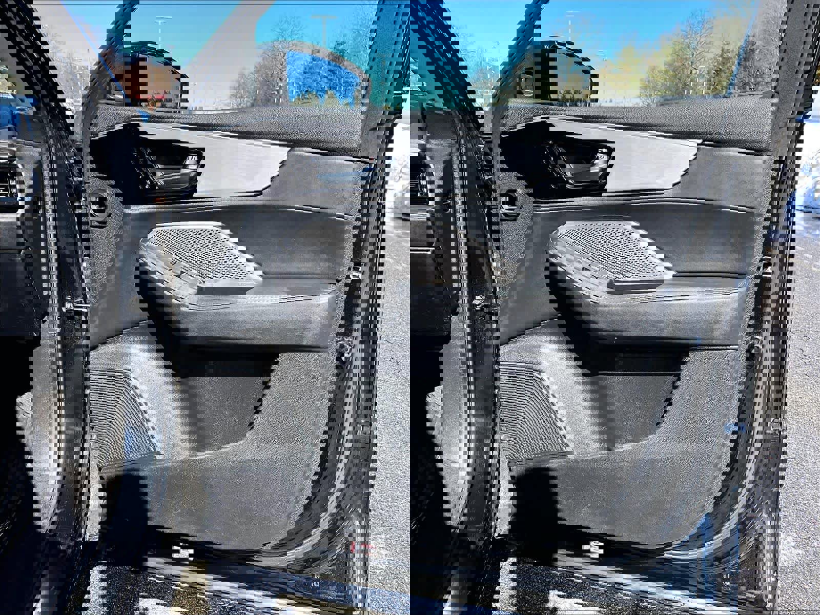 Used 2023 Acura MDX SH-AWD w/ Technology Package image 12