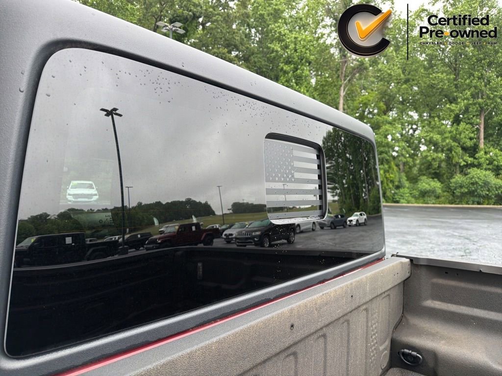 Certified 2021 Jeep Gladiator Sport AWD/4WD image 16
