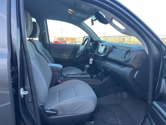 Used 2022 Toyota Tacoma SR image 8