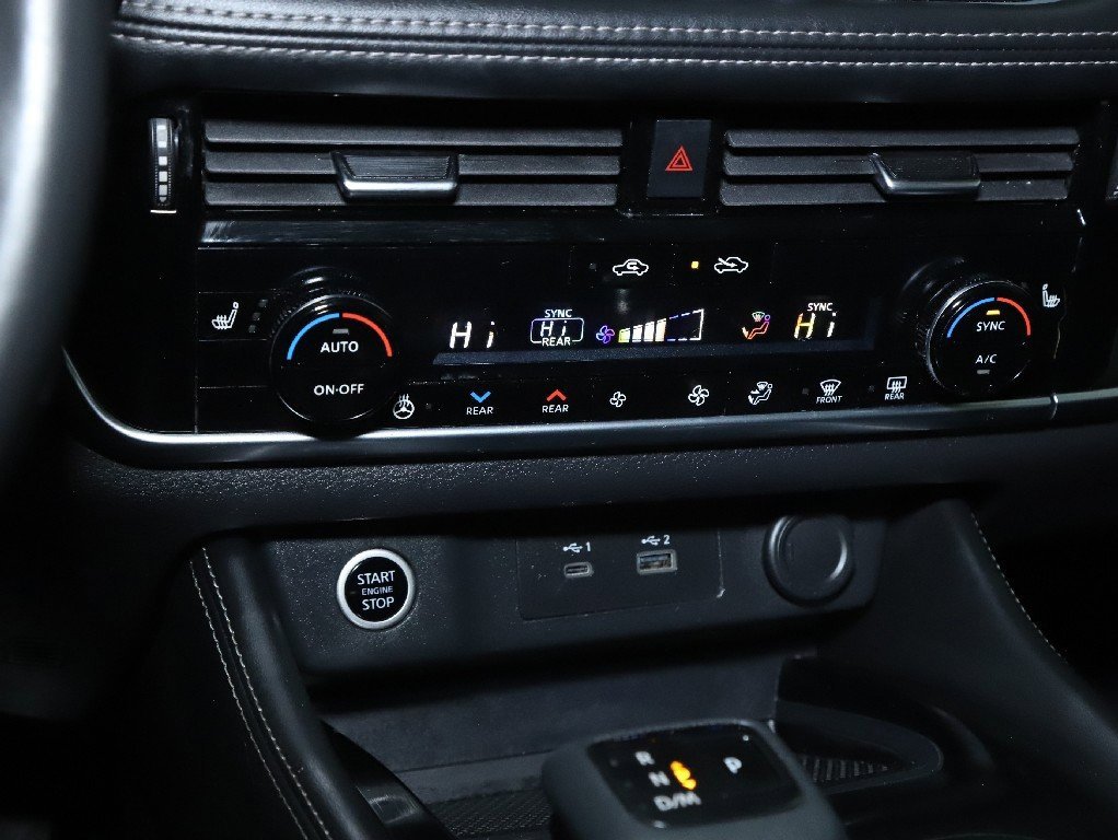 Used 2023 Nissan Rogue SL w/ SL Premium Package image 28