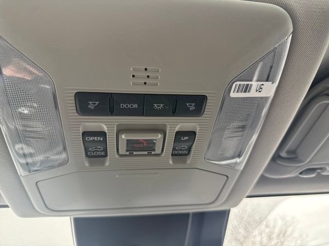 Used 2022 Toyota RAV4 XLE Premium image 37