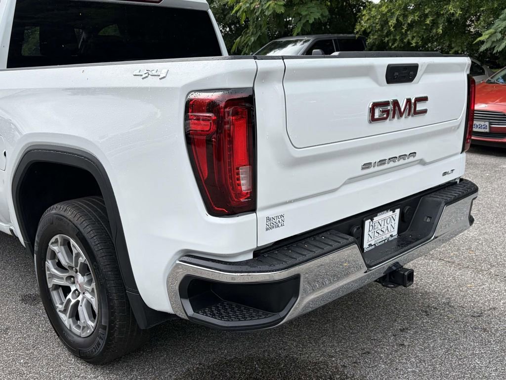 Used 2025 GMC Sierra 1500 SLT AWD/4WD image 12
