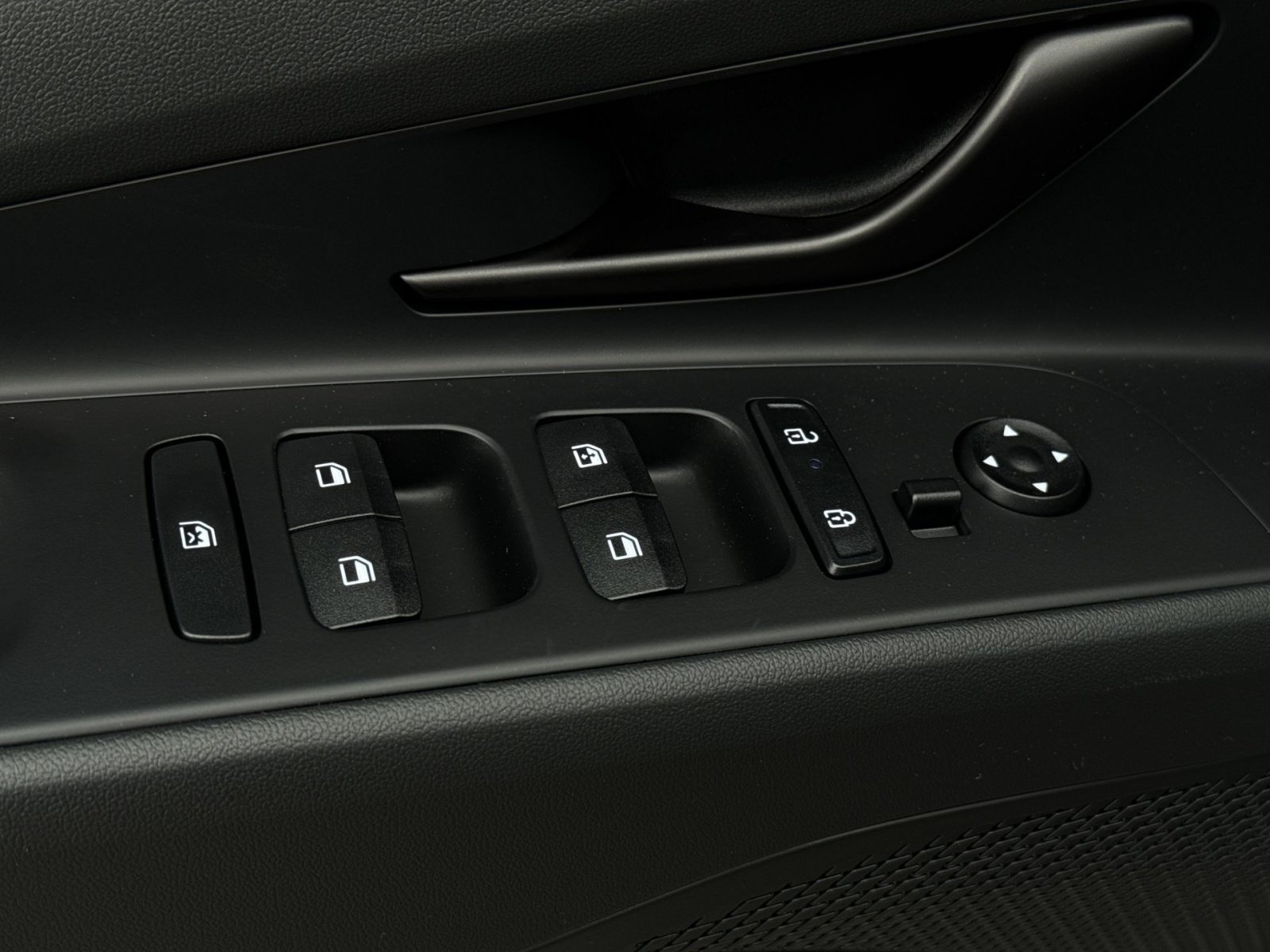 New 2026 Hyundai Elantra SEL Sport Premium FWD image 15