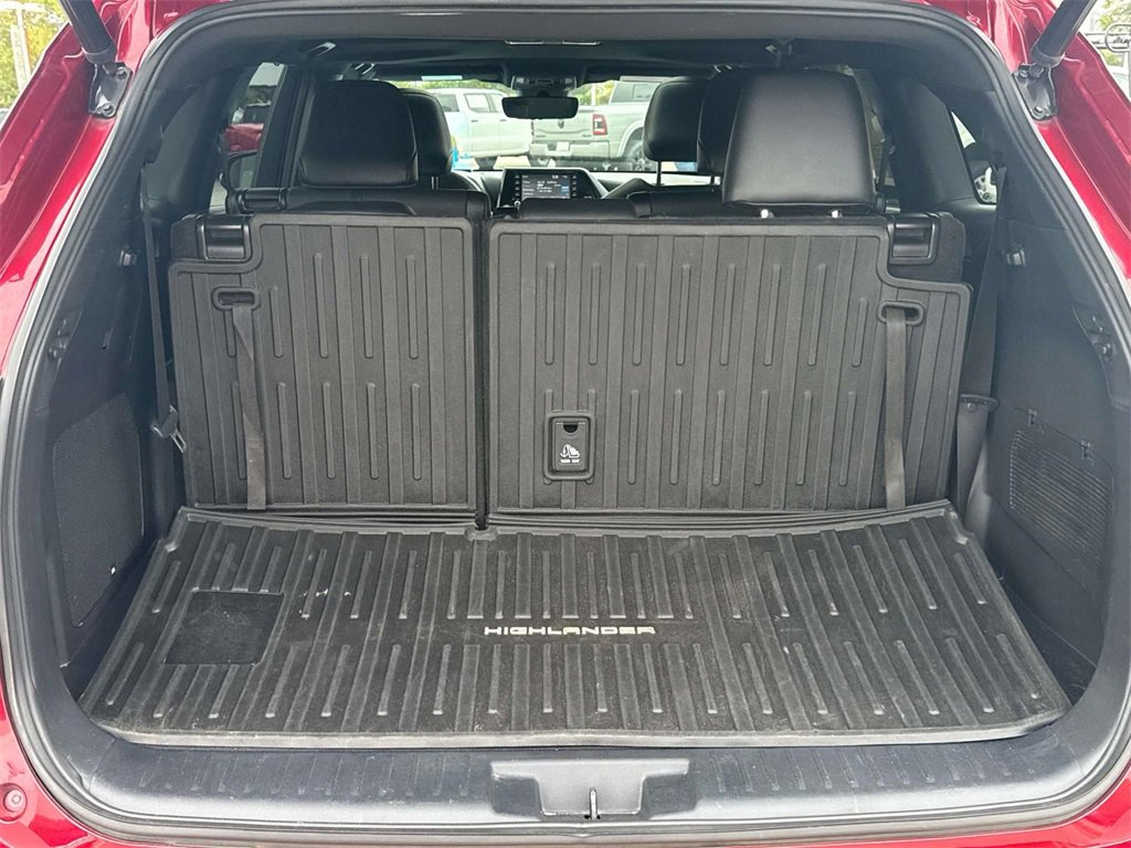 Certified 2021 Toyota Highlander XSE image 8