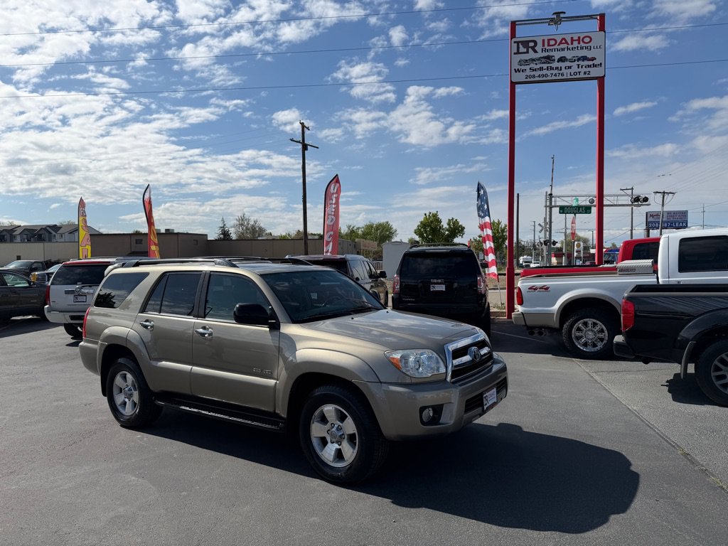 Used 2008 Toyota 4Runner SR5 AWD/4WD image 1
