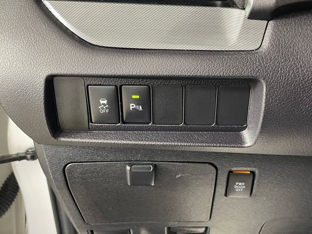 Used 2019 Toyota Sienna SE Premium image 14