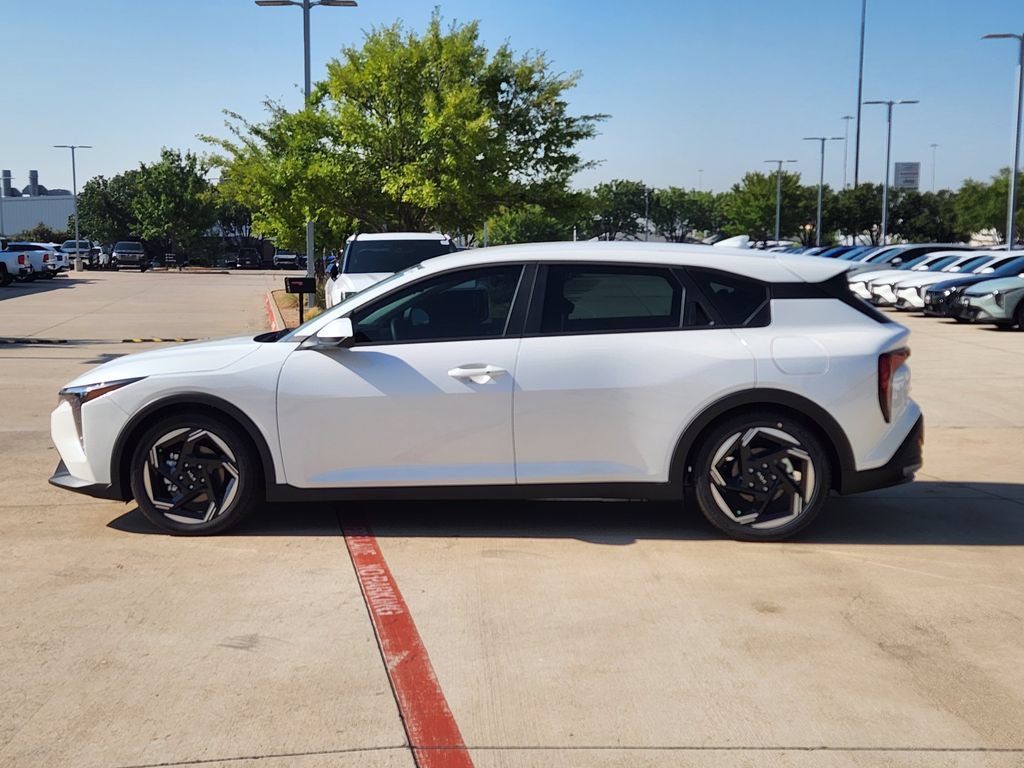 New 2026 Kia K4 EX FWD image 3