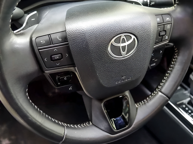 Certified 2025 Toyota Camry SE FWD image 11
