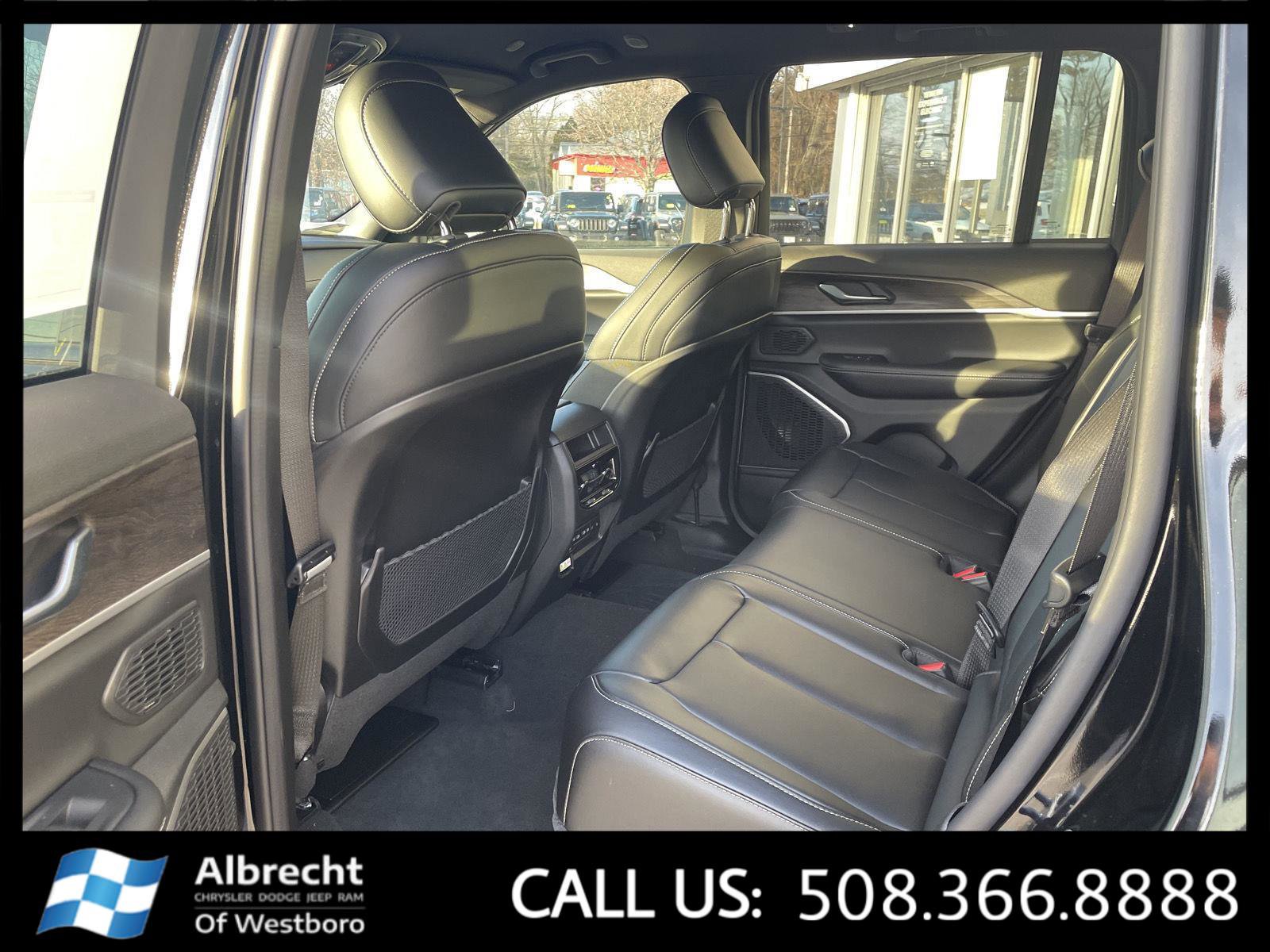 New 2026 Jeep Grand Cherokee Limited image 11