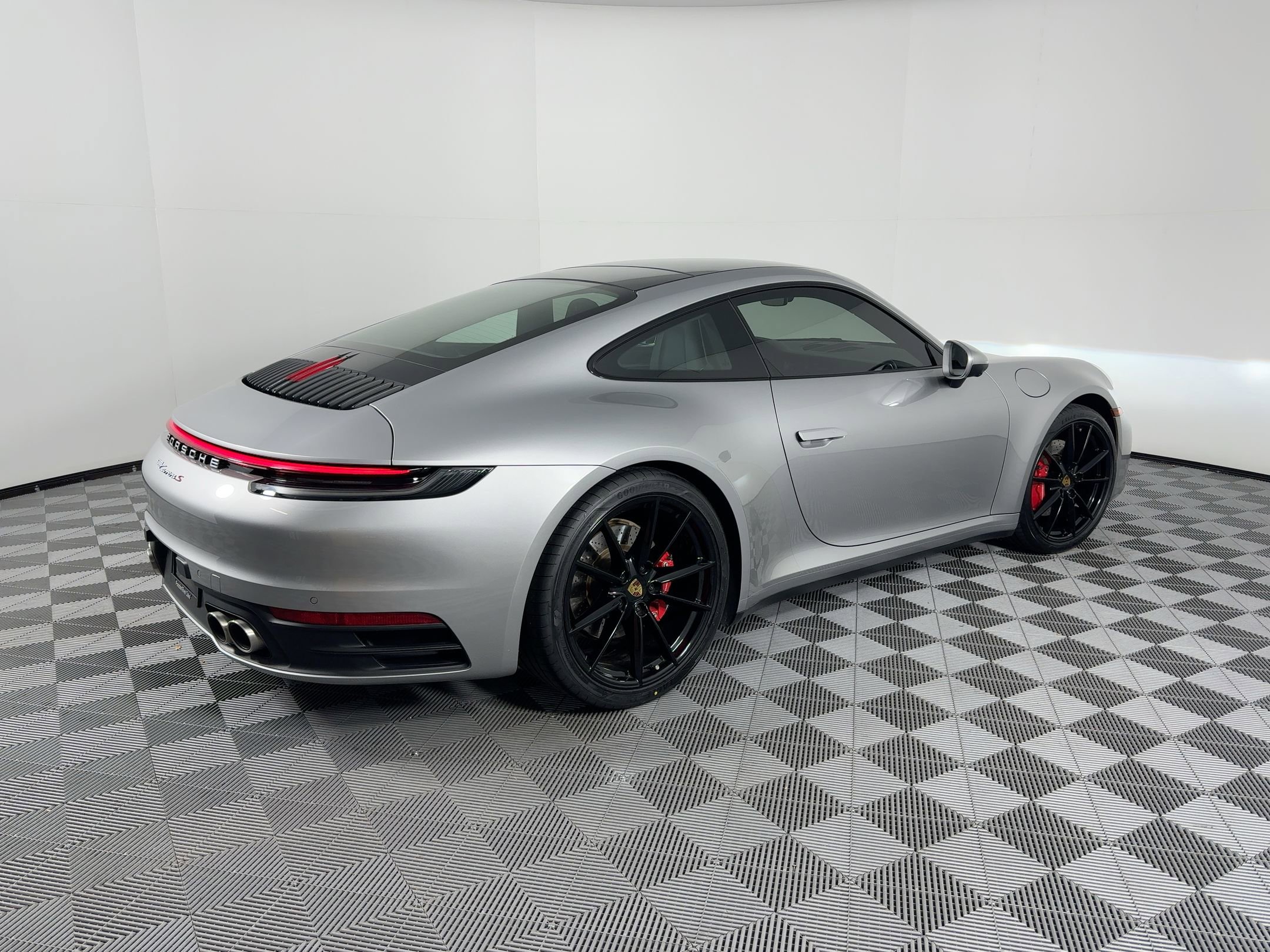 Certified 2021 Porsche 911 Carrera S image 9