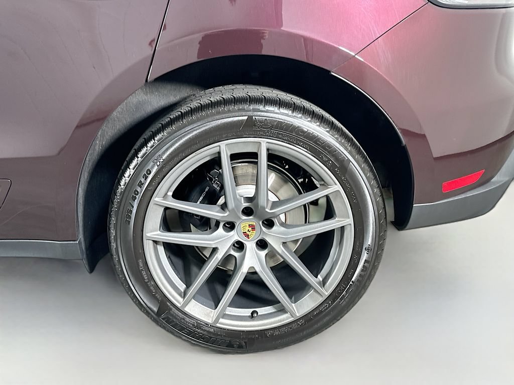 New 2026 Porsche Macan AWD/4WD image 33