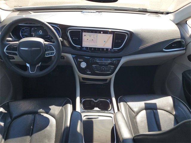 Used 2023 Chrysler Pacifica Limited image 27