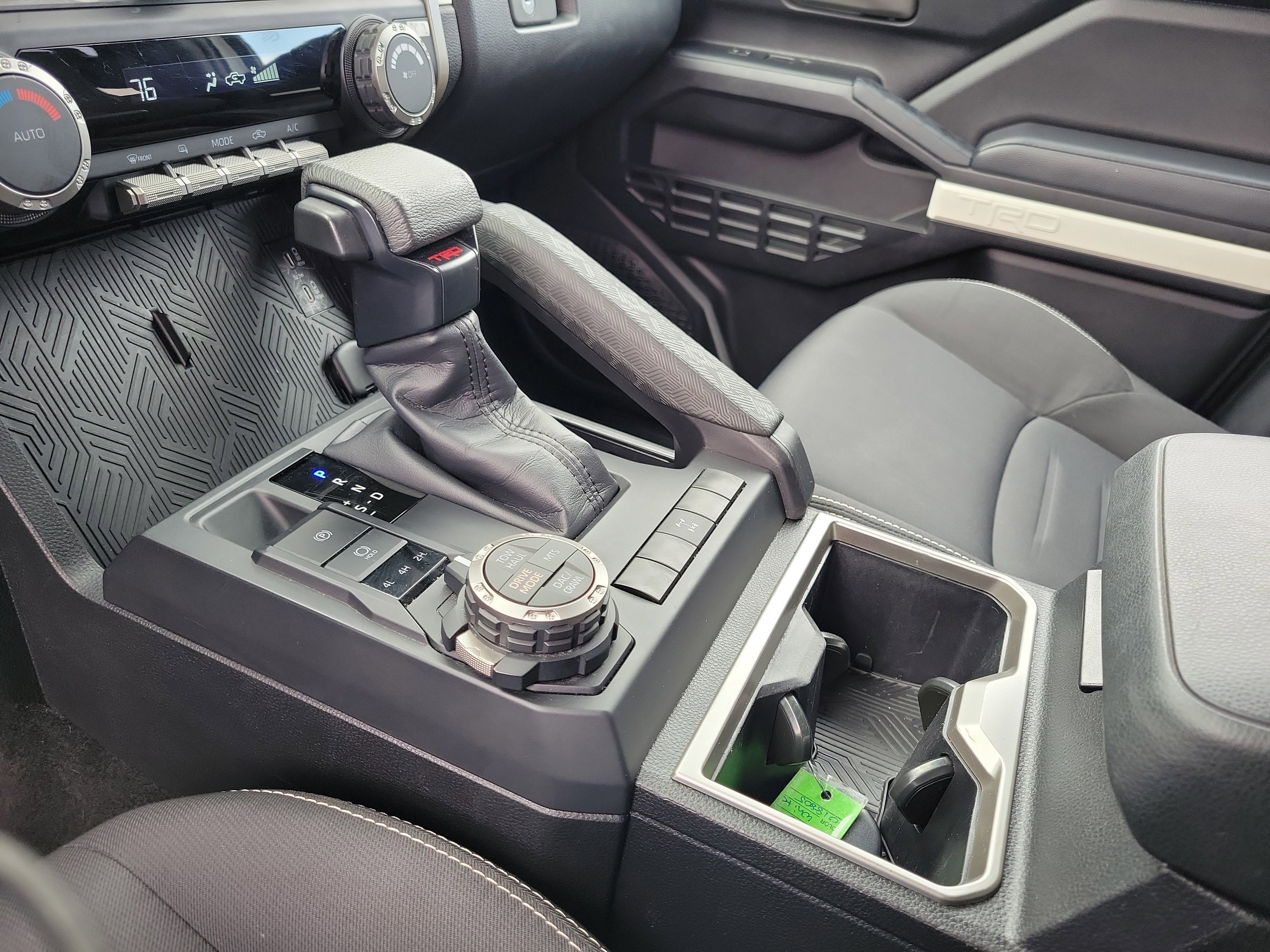 Used 2024 Toyota Tacoma TRD Off-Road image 29