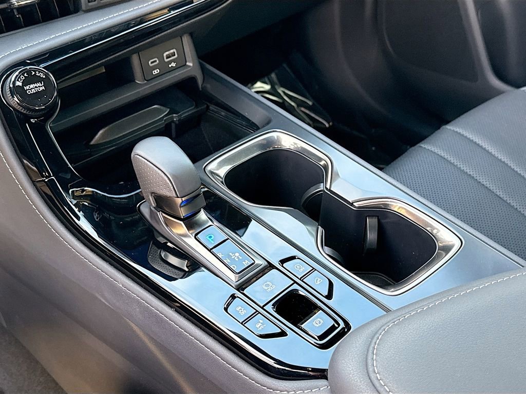 Used 2025 Lexus NX 350 F Sport image 29