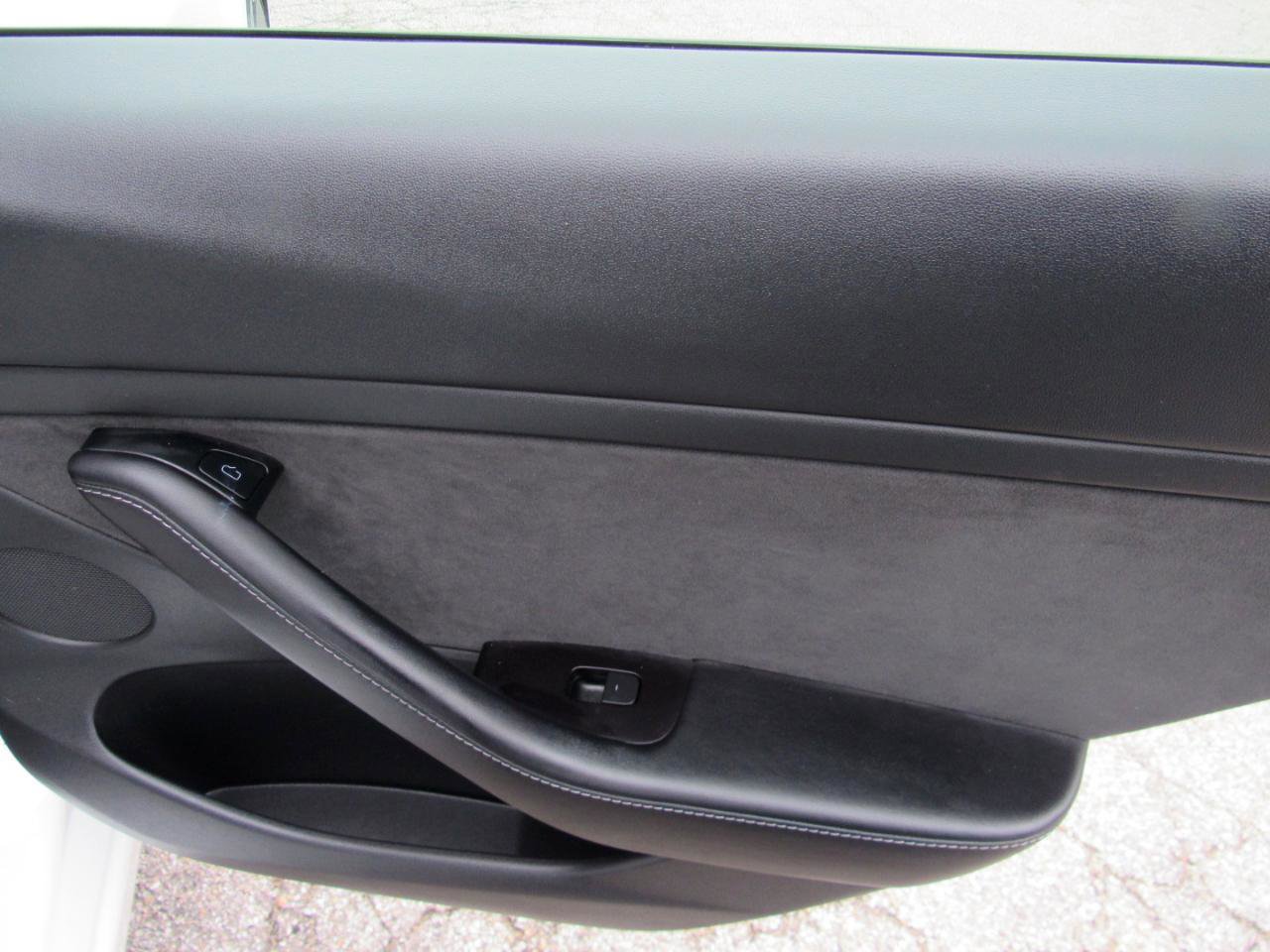 Used 2022 Tesla Model 3 Long Range AWD/4WD image 28