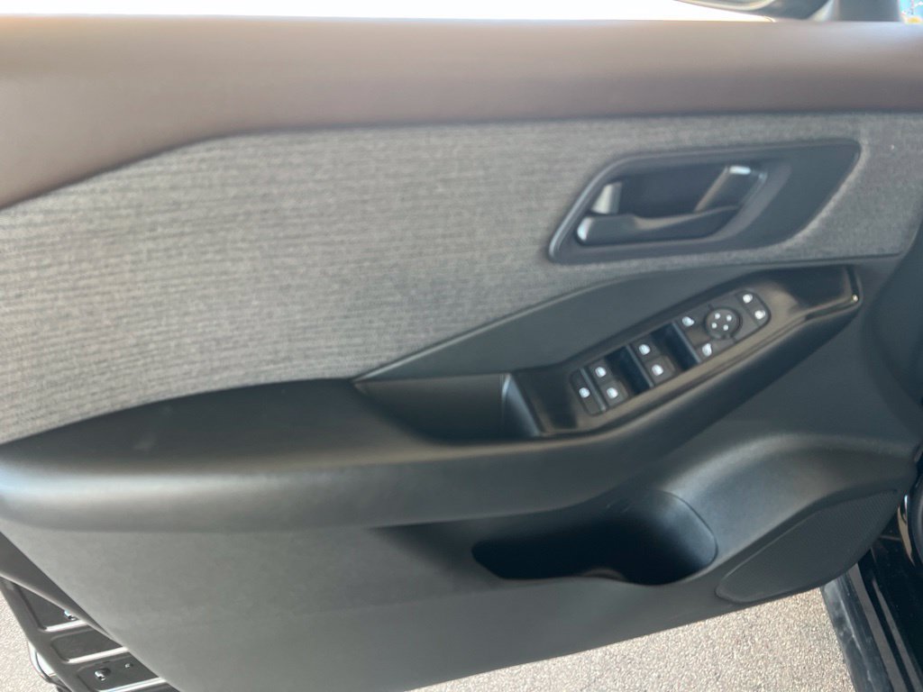 Certified 2023 Nissan Rogue S AWD/4WD image 7