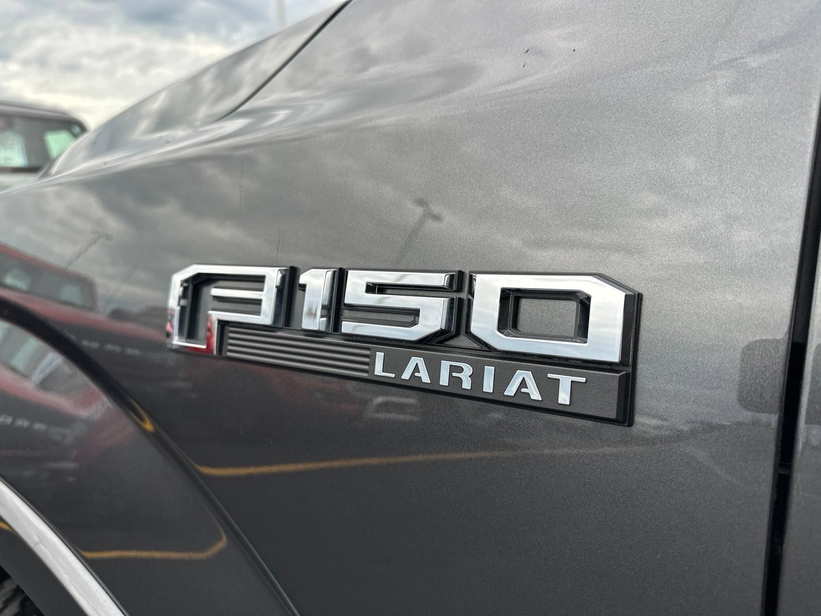 Used 2019 Ford F150 Lariat w/ Equipment Group 502A Luxury AWD/4WD image 15