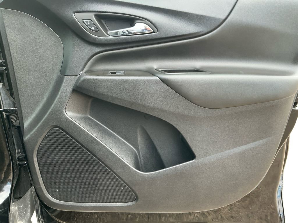 Used 2024 Chevrolet Equinox LT image 16