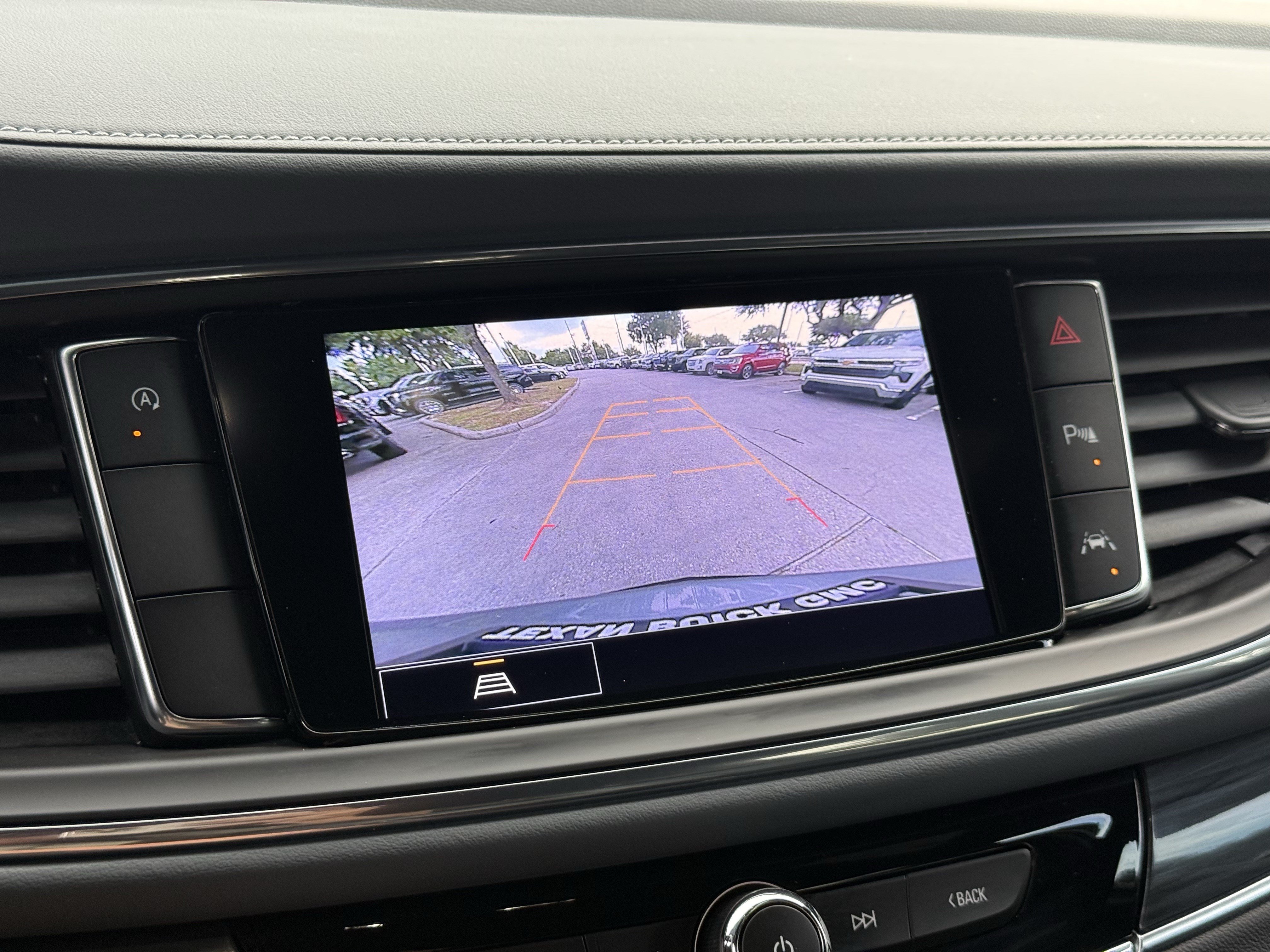 Used 2024 Buick Enclave Essence w/ Experience Buick Package FWD image 21