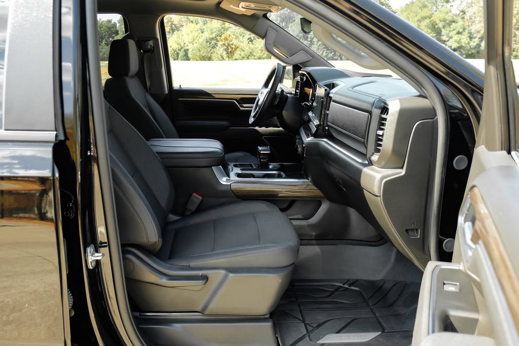 Used 2026 Chevrolet Silverado 1500 LT w/ Texas Edition Plus AWD/4WD image 38