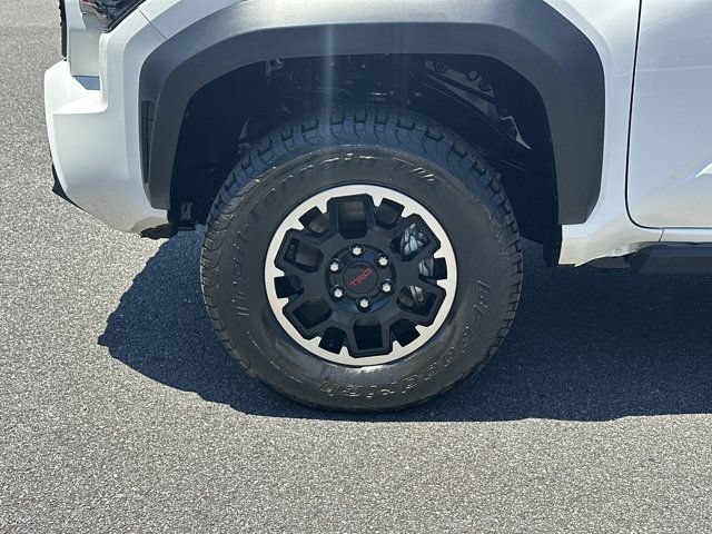 Used 2024 Toyota Tacoma TRD Off-Road AWD/4WD image 13