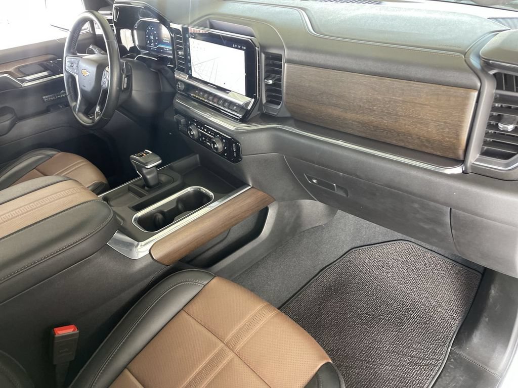 Certified 2023 Chevrolet Silverado 1500 High Country w/ Z71 Off-Road Package AWD/4WD image 29