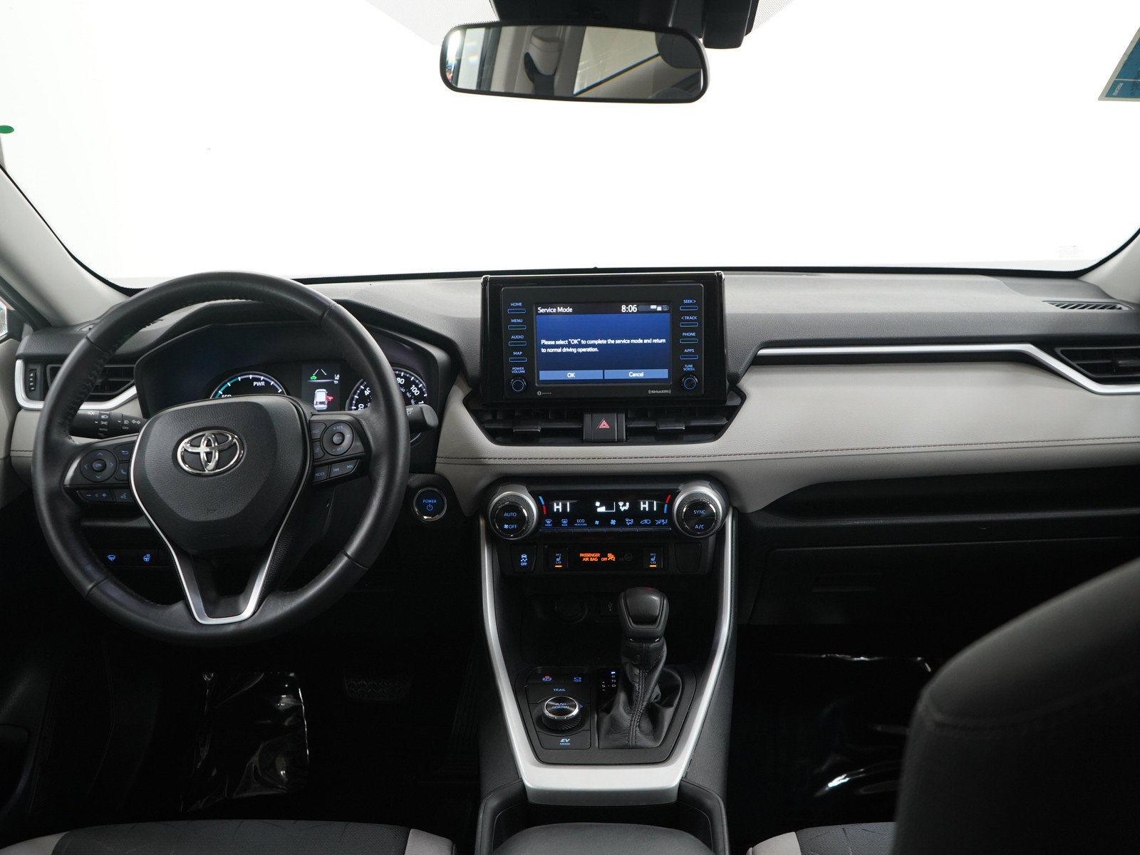 Used 2021 Toyota RAV4 XLE w/ XLE Grade Weather Package AWD/4WD image 13