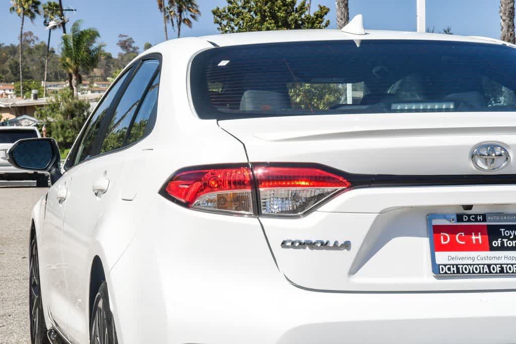 Used 2025 Toyota Corolla SE w/ Convenience Package FWD image 6