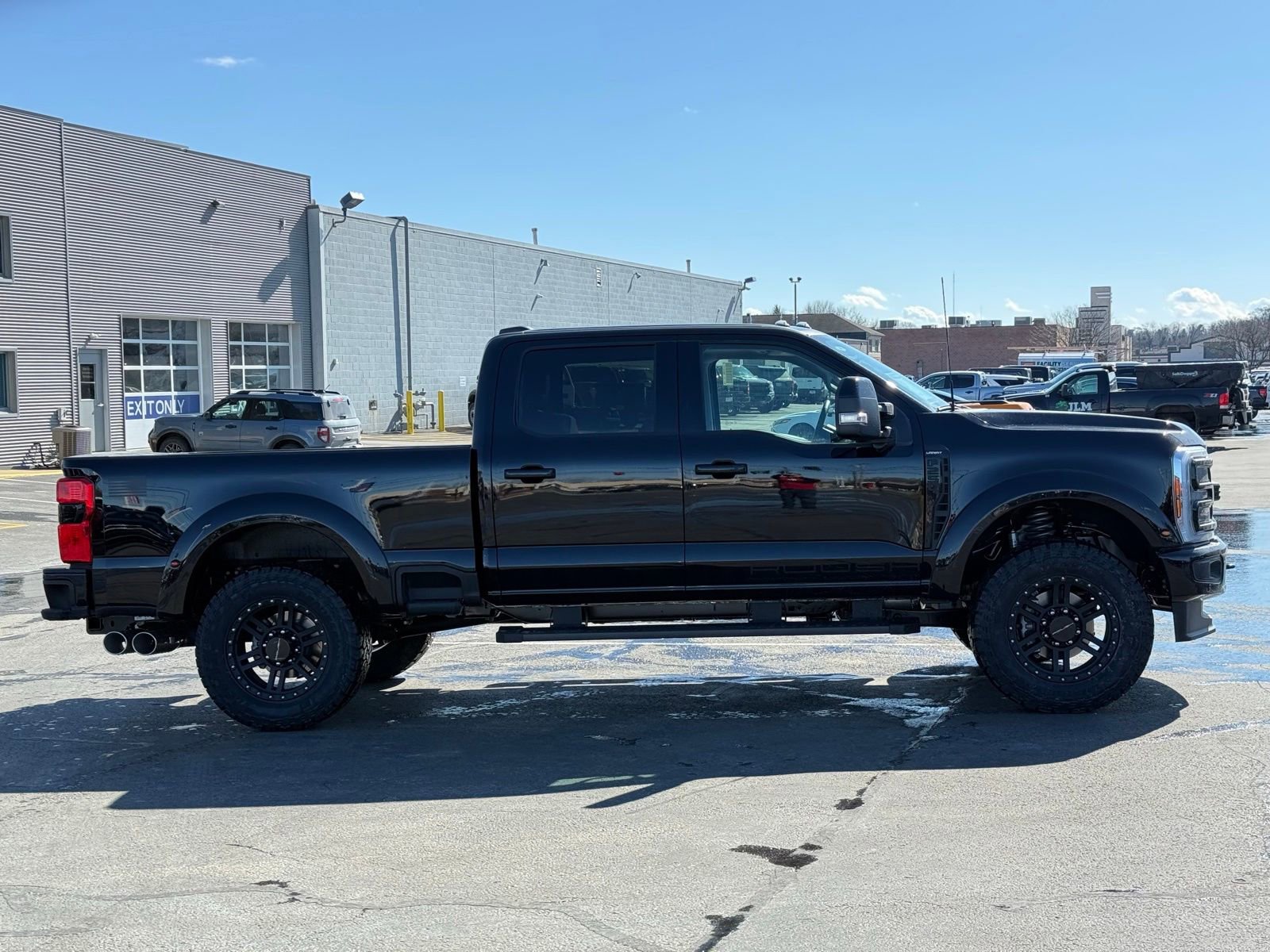 New 2026 Ford F250 Lariat w/ Black Appearance Package image 7