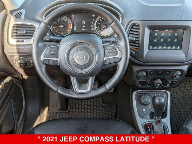 Used 2021 Jeep Compass Latitude w/ Convenience Group AWD/4WD image 33