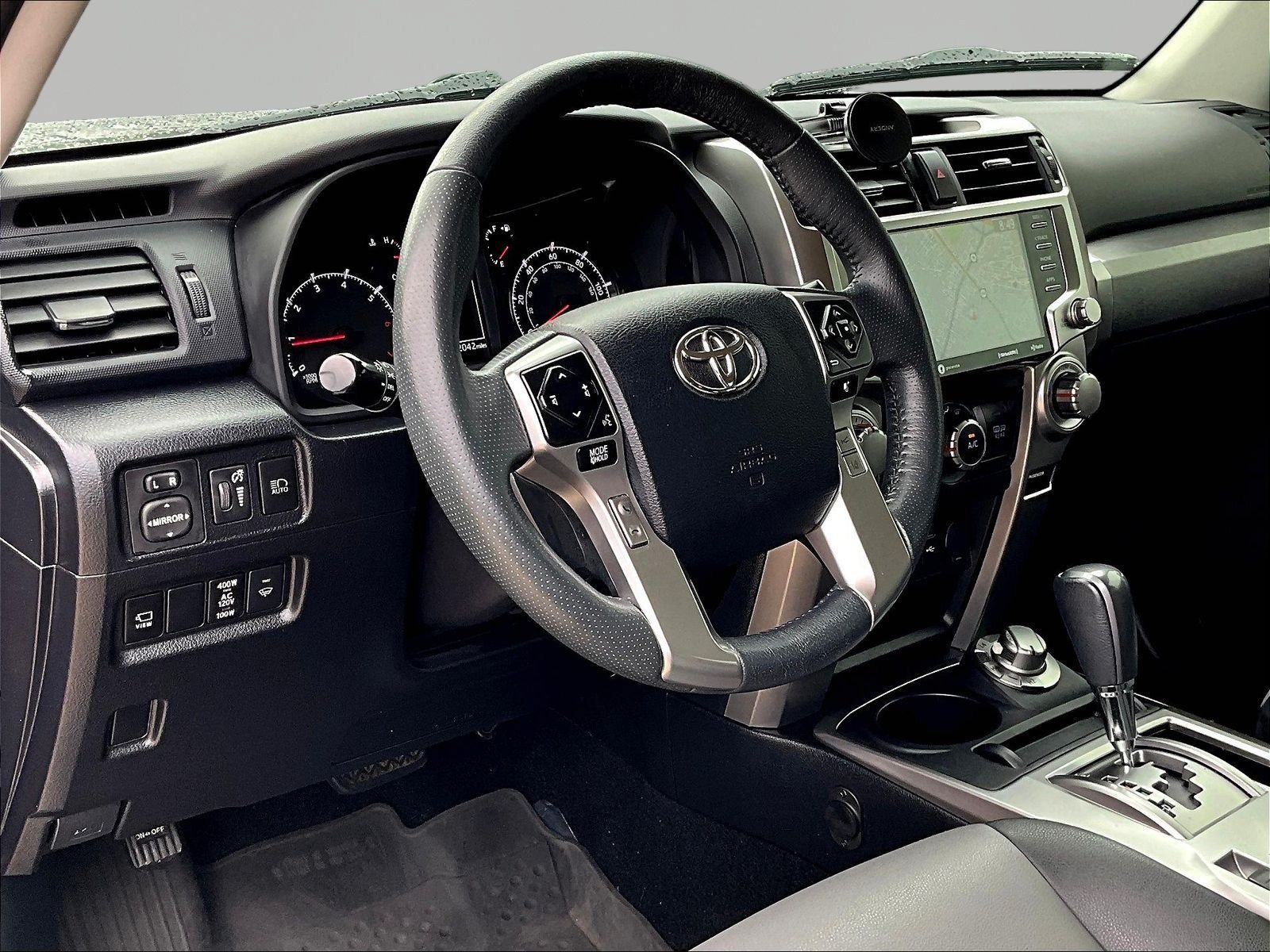 Used 2022 Toyota 4Runner SR5 Premium w/ Moonroof Package AWD/4WD image 17
