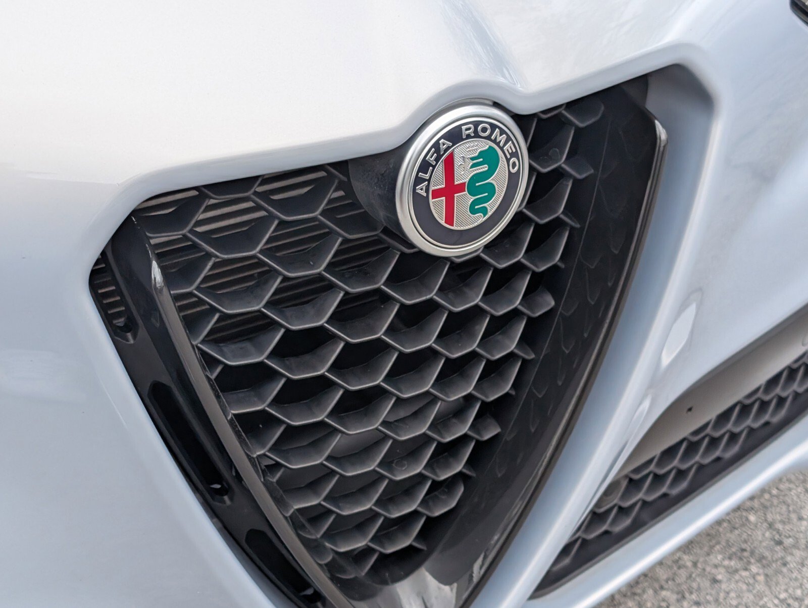 Used 2022 Alfa Romeo Stelvio Sprint image 23