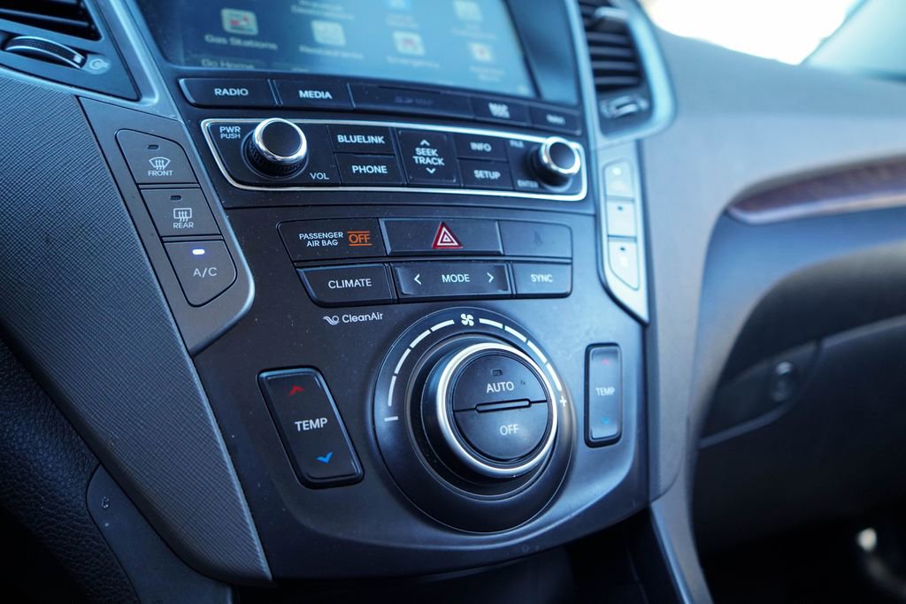 Used 2017 Hyundai Santa Fe SE Ultimate w/ SE Ultimate Tech Package 03 image 23