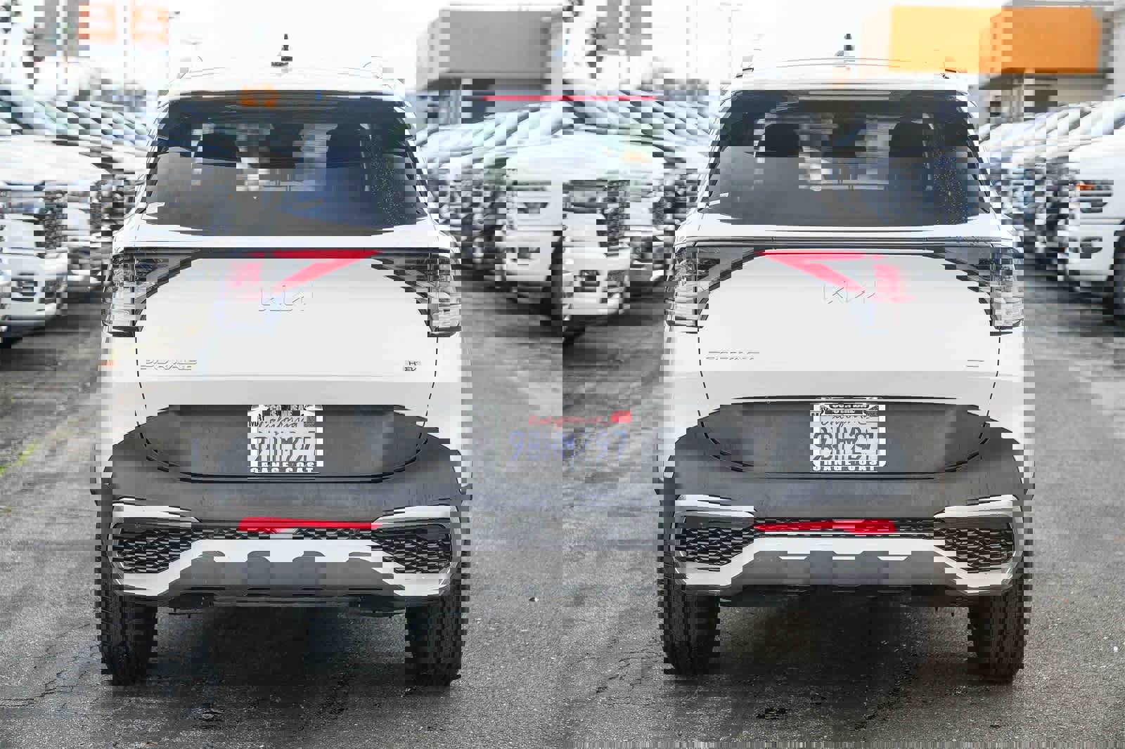 Used 2023 Kia Sportage EX image 5