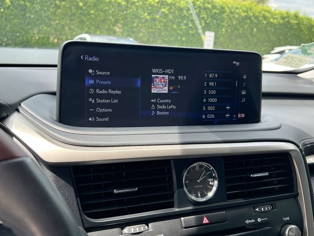 Certified 2022 Lexus RX 350 FWD w/ Premium Package image 15