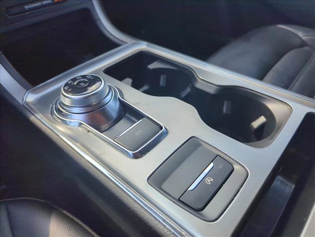 Used 2020 Ford Edge SEL w/ Convenience Package FWD image 15