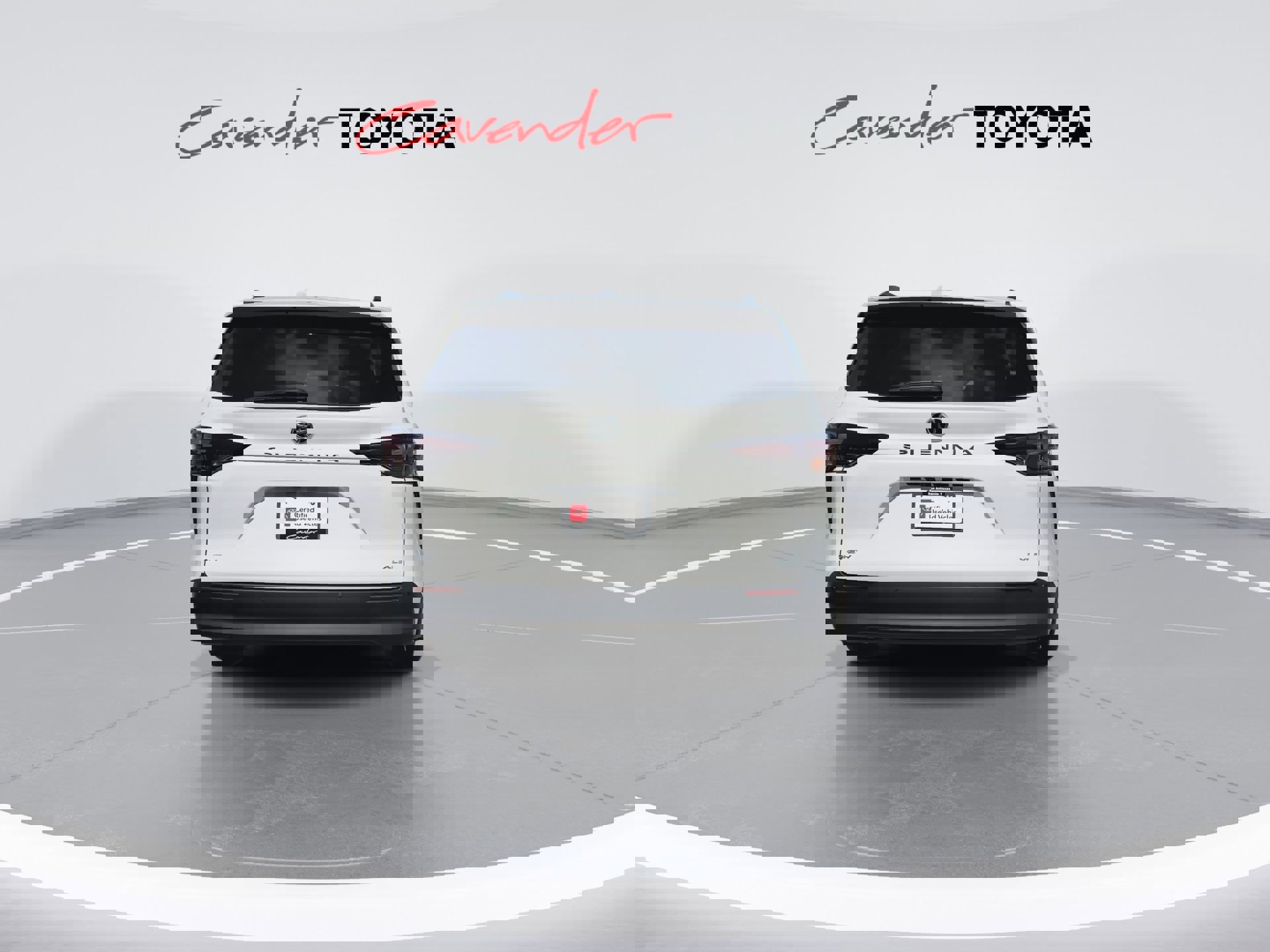 Certified 2026 Toyota Sienna XLE image 7