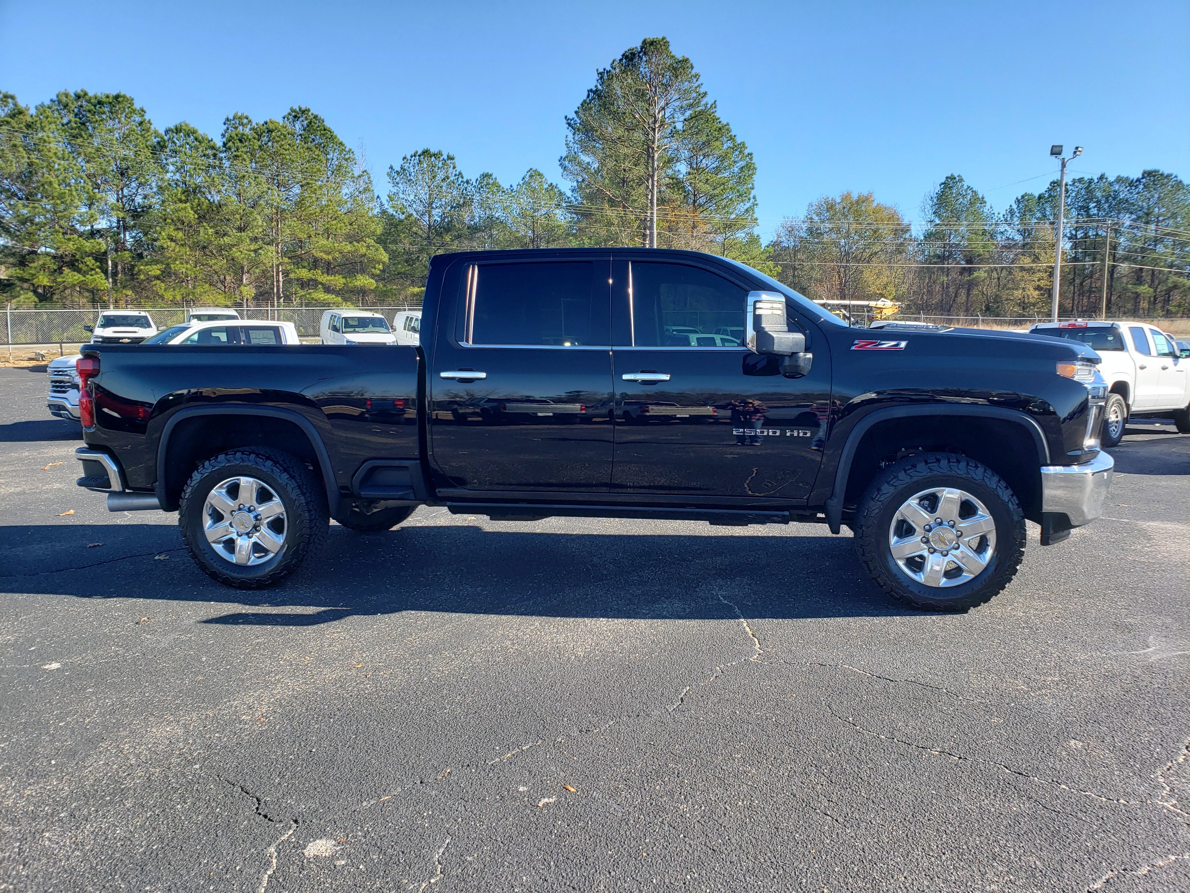 Used 2022 Chevrolet Silverado 2500 LTZ w/ LTZ Premium Package image 5