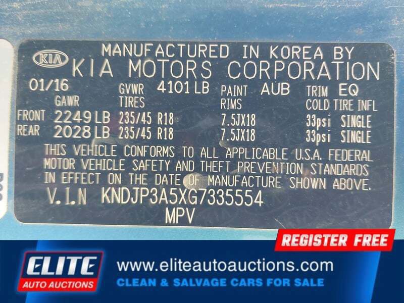 Used 2016 Kia Soul + w/ Designer's Package FWD image 17