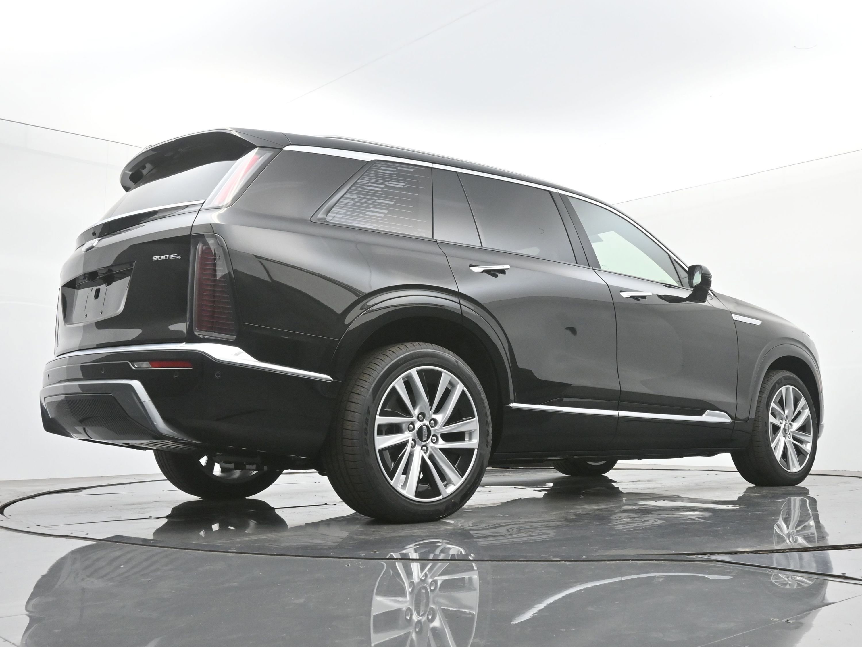 New 2026 Cadillac Vistiq Luxury w/ LPO, Floor Liner Package image 19