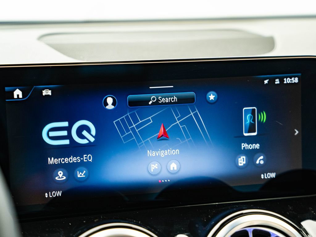 Used 2024 Mercedes-Benz EQB 300 4MATIC image 31