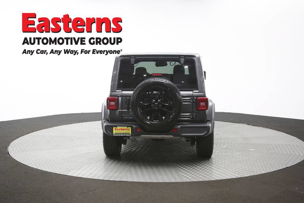 Used 2025 Jeep Wrangler Unlimited Sahara AWD/4WD image 33