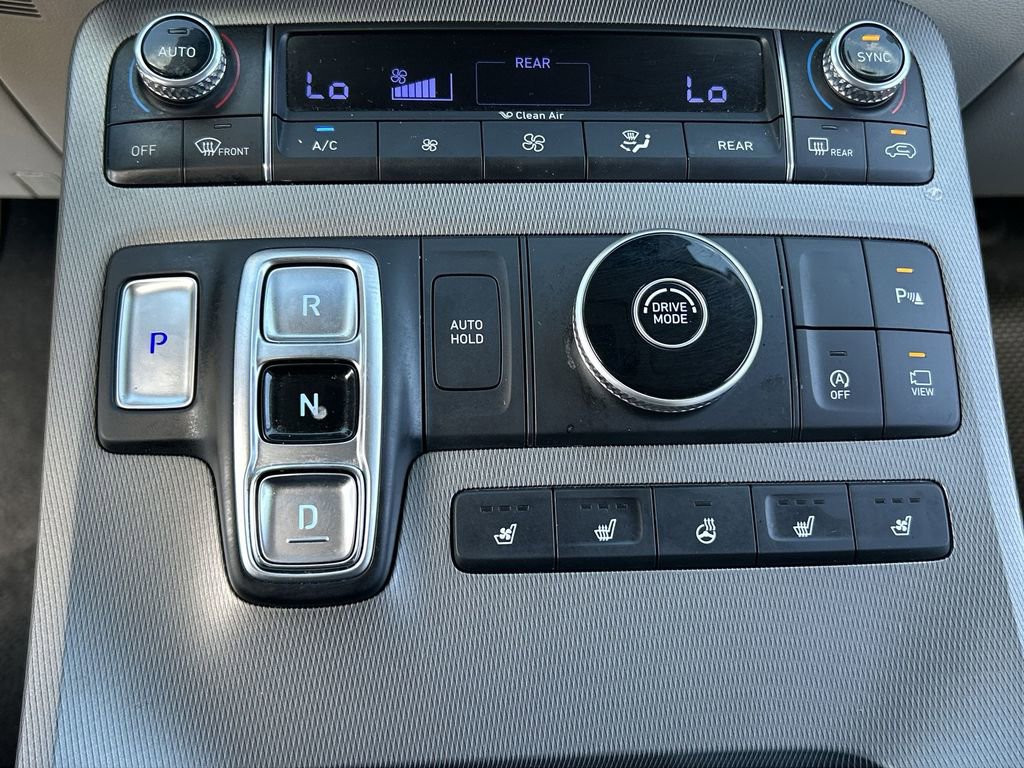 Used 2022 Hyundai Palisade Limited image 16