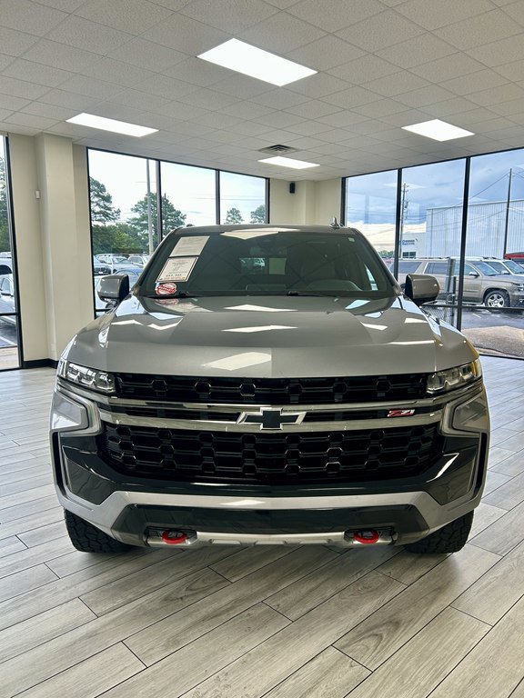 Used 2022 Chevrolet Suburban Z71 AWD/4WD image 2