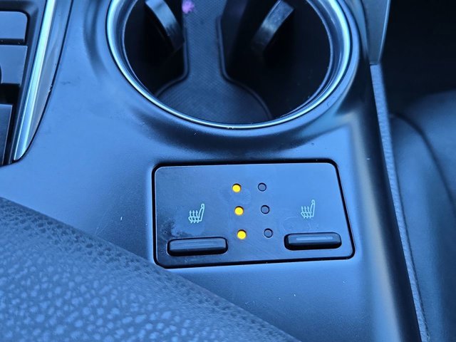 Used 2020 Toyota Camry XSE image 24