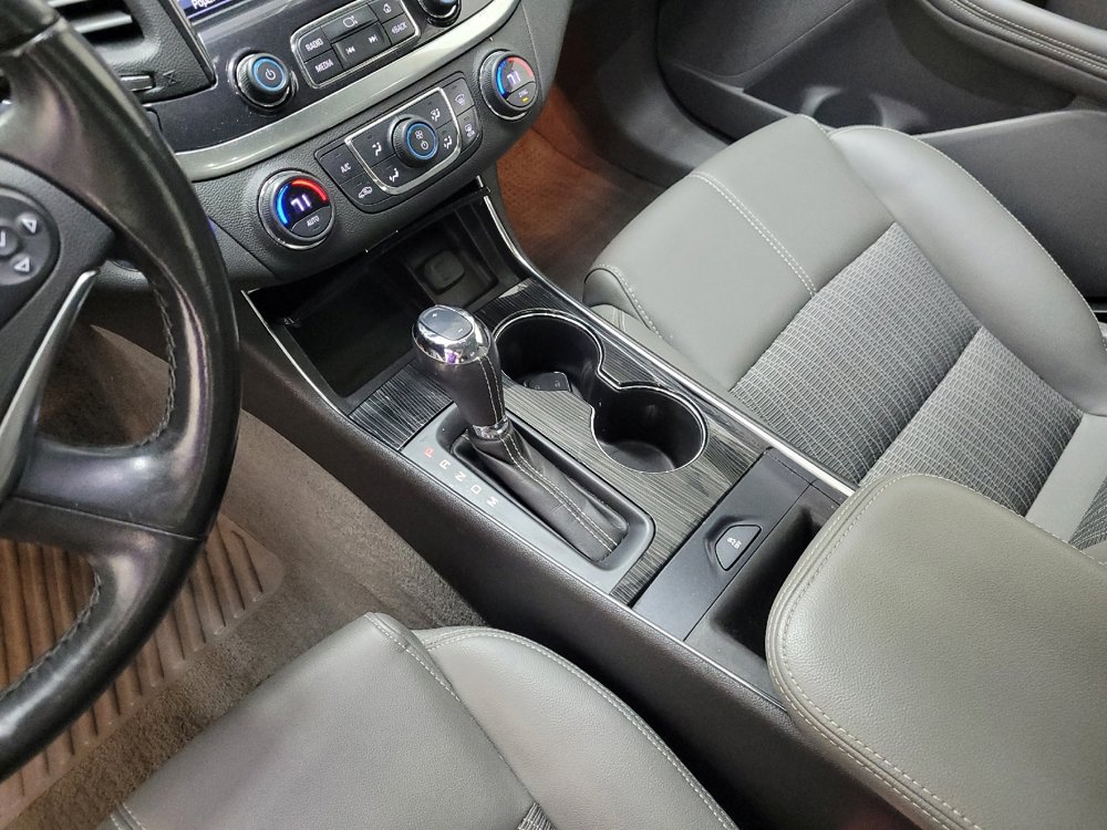 Used 2018 Chevrolet Impala LT image 26