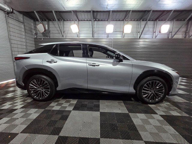 Used 2023 Lexus RZ 450e Premium w/ Accessory Package (2T) AWD/4WD image 9